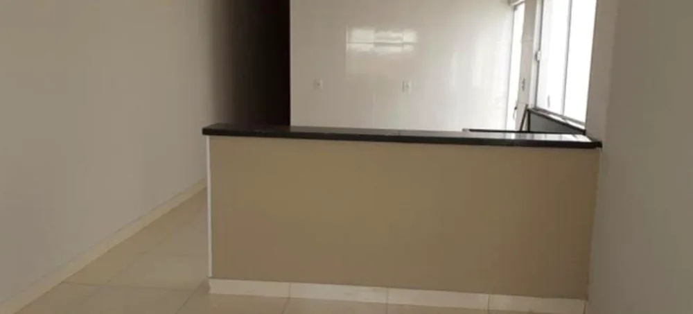 Cozinha americana com bancada em granito